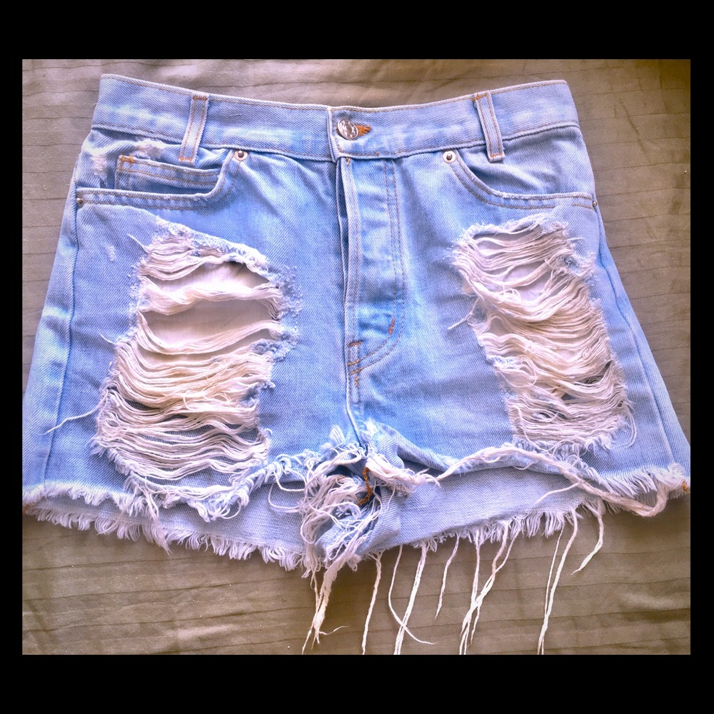 Short denim jeans distressed high waisted sz 34